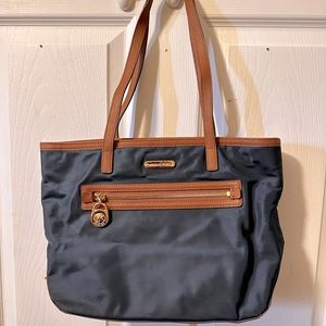 Micheal Kors Handbag